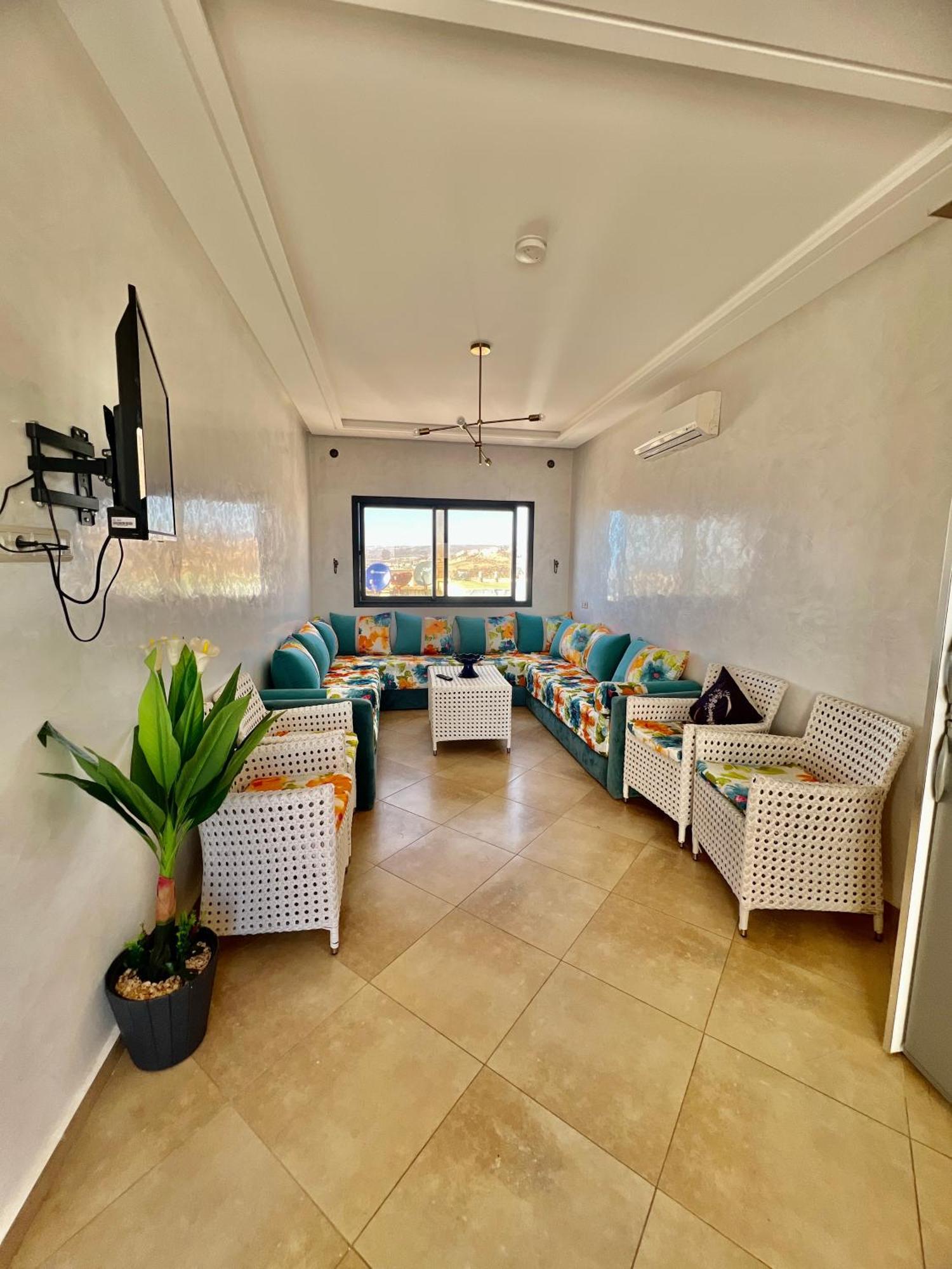 Baya House Sea View شقة
